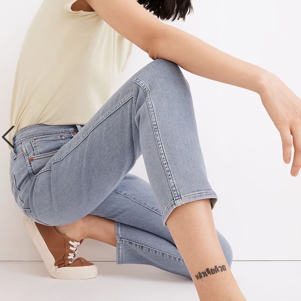 Mid-Rise Stovepipe Jeans in Abell Wash - 25